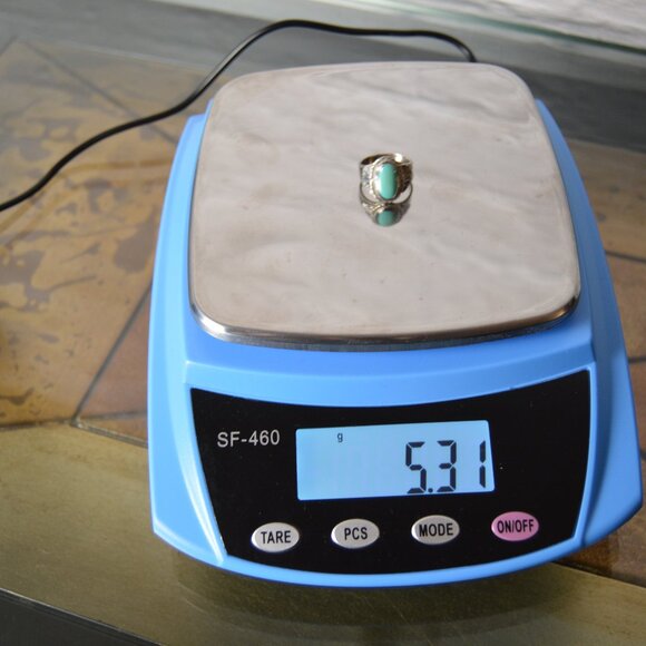 Vintage Navajo Sterling Silver and Turquoise Ring, Size 6.75 - Picture 9 of 9